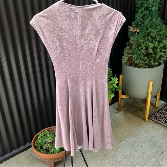 MINA UK Velour Dress with Ivory Lace Collar - Picture 6 of 7